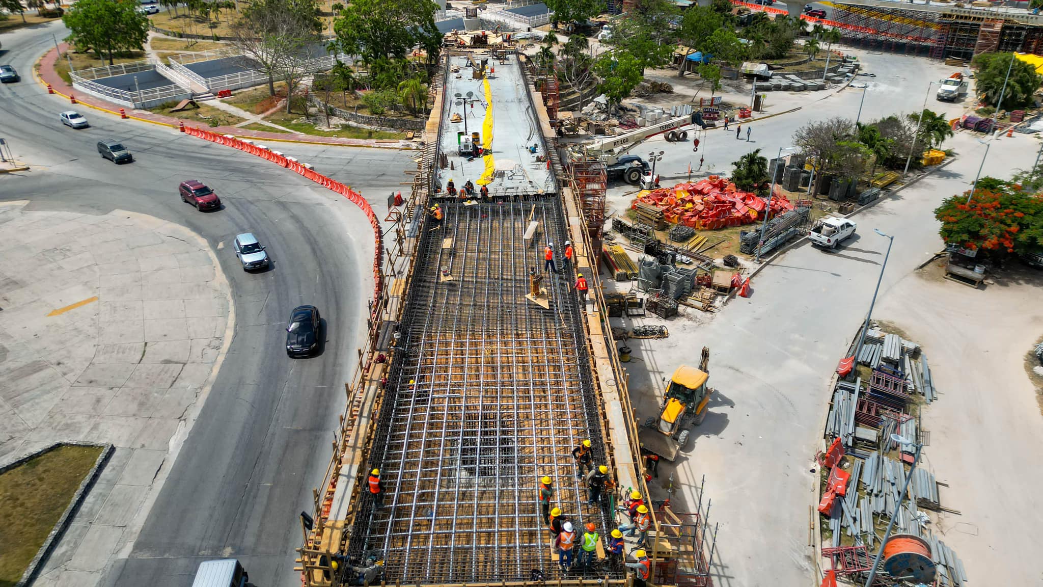 CONSTRUCCIÓN