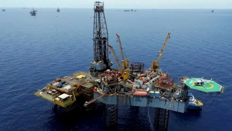 amespac-reclama-pemex-deuda-servicios