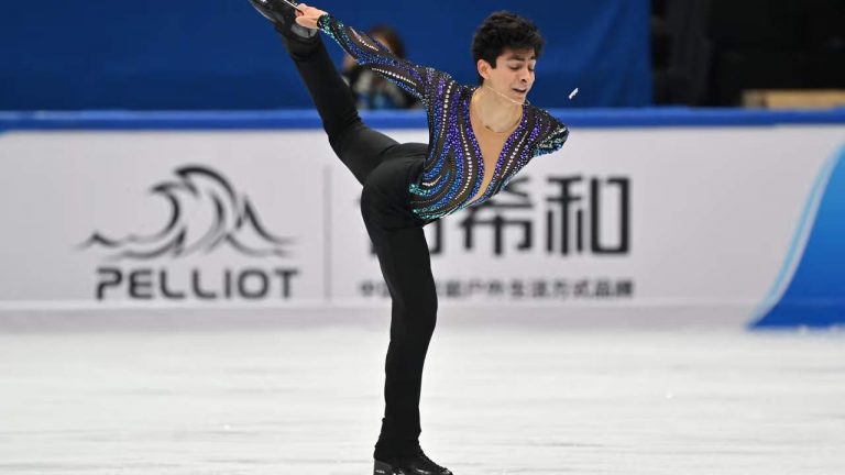 Donovan Carrillo buscará este sábado colocarse entre los cinco primeros para asegurar su pase a Milano-Cortina 2026.