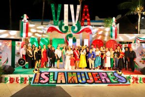 La tercera edición de “Cántale a México con el Corazón” inició en Isla Mujeres con la presentación de 21 participantes