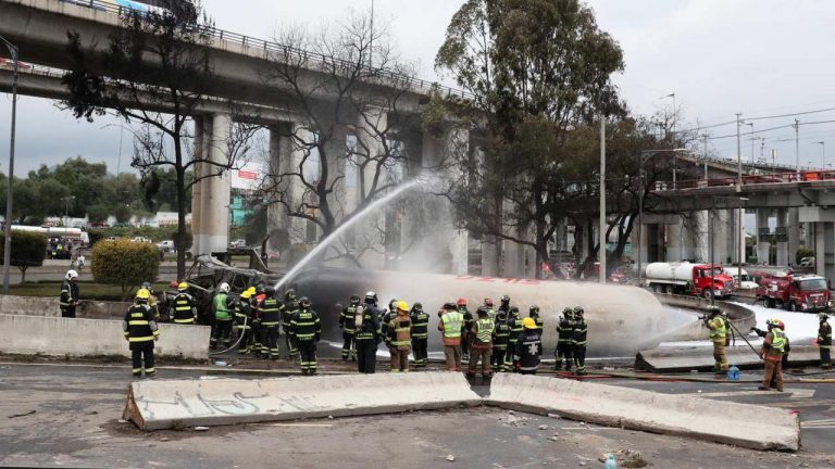 La explosión de una pipa de gas LP en Iztapalapa ha dejado 26 muertos, 19 hospitalizados y 39 personas dadas de alta.