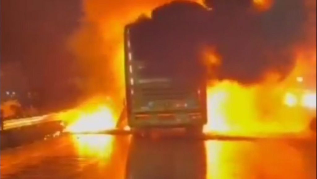 68faf800e9ff716eef5e9e34