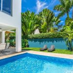 Empresarios hoteleros proponen que los vecinos aprueben rentas vacacionales antes de operar, buscando proteger zonas residenciales y familiares en Quintana Roo.