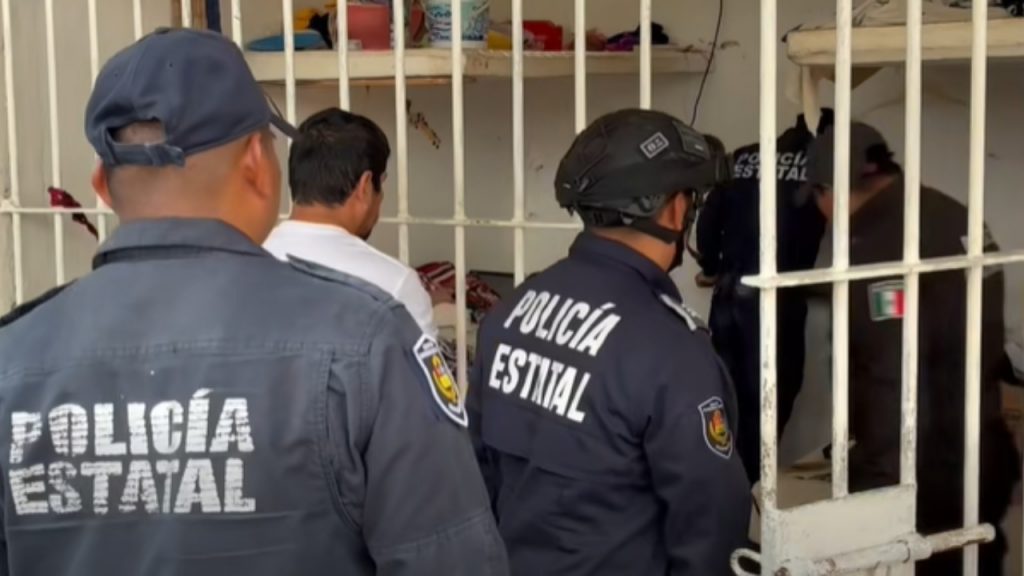 Autoridades decomisaron drogas, celulares y objetos prohibidos durante un operativo conjunto en el Centro de Reinserción Social de Chetumal.