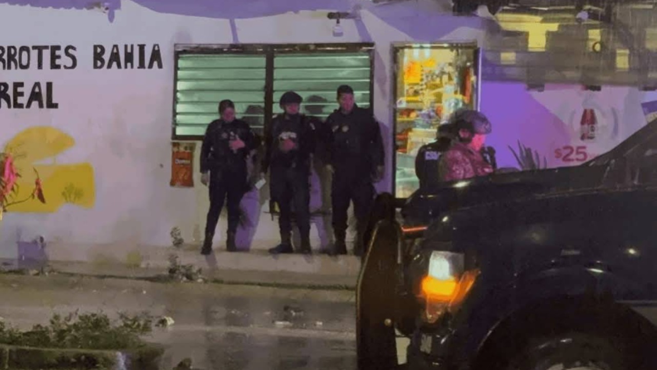 Una tienda de abarrotes en la Región 247 fue atacada a balazos por presuntos criminales luego de que los dueños se negaran a pagar “derecho de piso”.