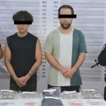 Dos hombres fueron detenidos en Tulum por presunta venta de drogas; se les aseguraron varias sustancias ilegales.