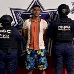 Elementos de la Secretaría de Seguridad Ciudadana arrestaron a un hombre que fue sorprendido golpeando a su ex pareja en la supermanzana 260 de Cancún.