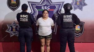 Zuleyma del Carmen “N” fue detenida por presuntamente agredir a un hombre con una piedra en la supermanzana 236 de Cancún