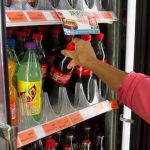 La Secretaría de Hacienda prevé destinar al Fondo de Salud unos 41 mil millones de pesos provenientes del aumento a impuestos en bebidas y cigarros.
