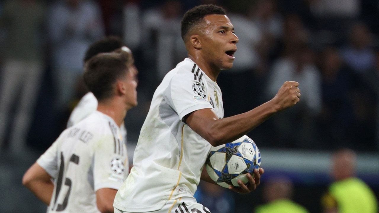 El Real Madrid recibe al Barcelona decidido a romper su racha de cuatro derrotas consecutivas en clásicos.