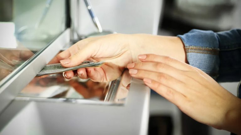 ¿Qué banco abrirá el lunes 17 de noviembre pese a ser día inhábil_