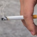 Marcas de cigarros y bebidas saborizadas comenzaron a distribuir nuevas listas de precios con incrementos de hasta 20%, derivados de la entrada en vigor de los impuestos saludables en 2026.