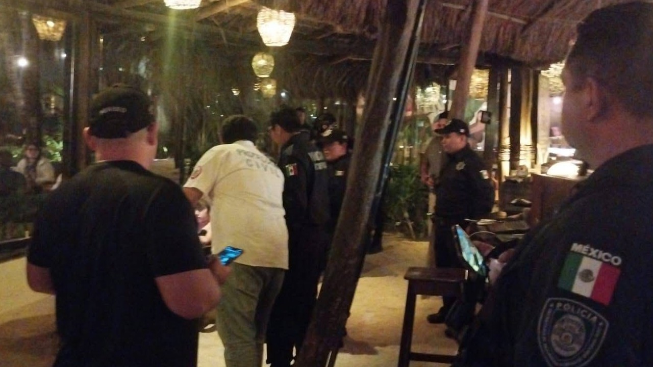 Un menor de edad de origen extranjero, reportado como extraviado en la zona costera de Tulum, fue localizado sano y salvo la tarde de este jueves, gracias a la coordinación entre autoridades de seguridad, cuerpos de emergencia y prestadores de servicios turísticos.