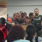 Un piloto de Magnicharters se encerró en la cabina tras ser despedido, lo que fue reportado como un presunto secuestro y provocó la suspensión del vuelo AICM-Cancún.