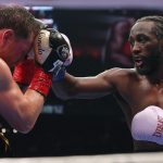 Terence Crawford anunció su retiro del boxeo profesional con récord perfecto de 42 victorias, 31 por nocaut, y tras hacer historia como campeón indiscutido en tres divisiones.