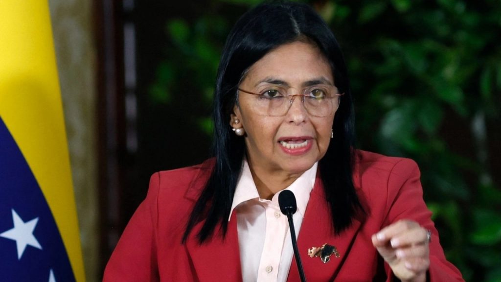 El alto mando militar respaldó la decisión del TSJ y reconoció a Delcy Rodríguez como presidenta encargada tras el secuestro de Nicolás Maduro.