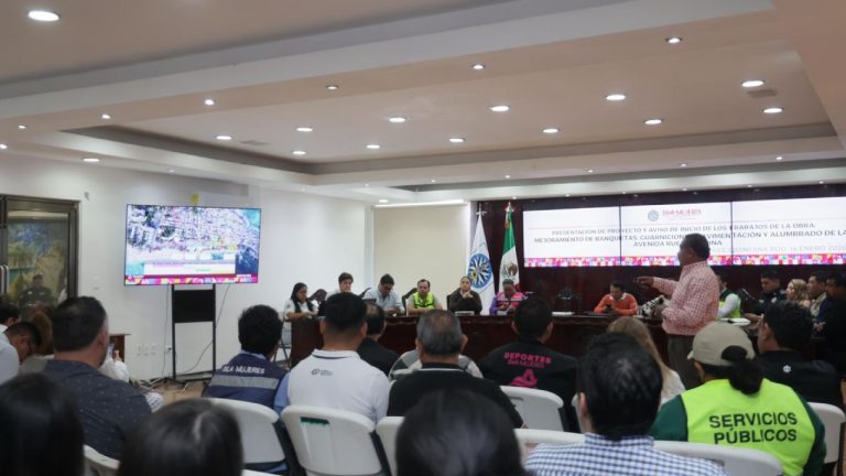 El Gobierno de Isla Mujeres arrancará la mejora integral de la avenida Rueda Medina, con obras en banquetas, pavimentación y alumbrado, dividida en cuatro etapas.