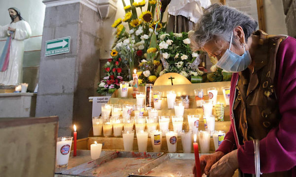 Poblanos celebraron a San Antonio de Padua (santo del amor y las cosas pérdidas) en su templo.