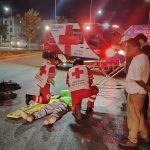 Un motociclista en calidad de desconocido resultó gravemente herido tras un choque frontal registrado la madrugada del domingo en Paseos del Mar.