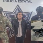 El conductor fue interceptado en la SM 255 tras circular de forma temeraria; la motocicleta tenía reporte de robo vigente.