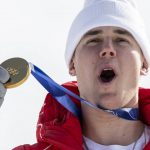 El suizo Franjo von Allmen conquistó el primer oro de los Juegos de Invierno 2026 tras dominar el descenso en la pista Stelvio de Bormio.