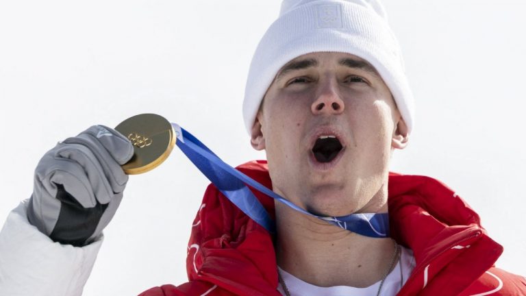 El suizo Franjo von Allmen conquistó el primer oro de los Juegos de Invierno 2026 tras dominar el descenso en la pista Stelvio de Bormio.