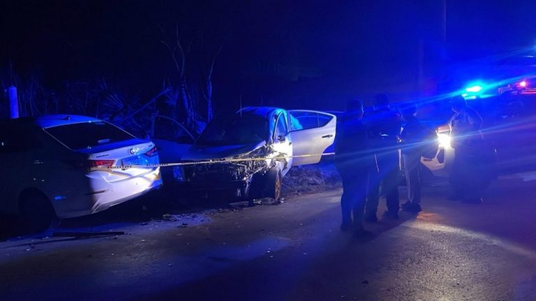 Un conductor perdió la vida la madrugada de este lunes tras un choque frontal entre dos vehículos sobre la carretera conocida como Gas Auto.