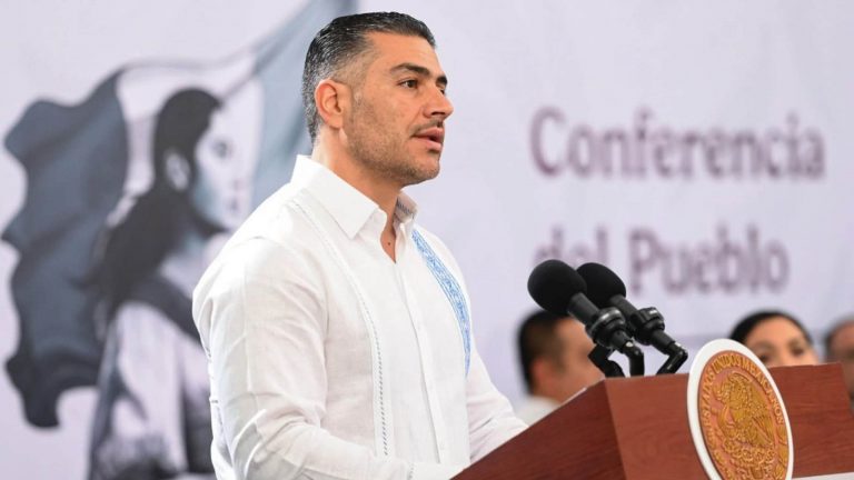 El secretario Omar García Harfuch destacó que la estrategia de seguridad en Quintana Roo ha disminuido homicidios y extorsión.
