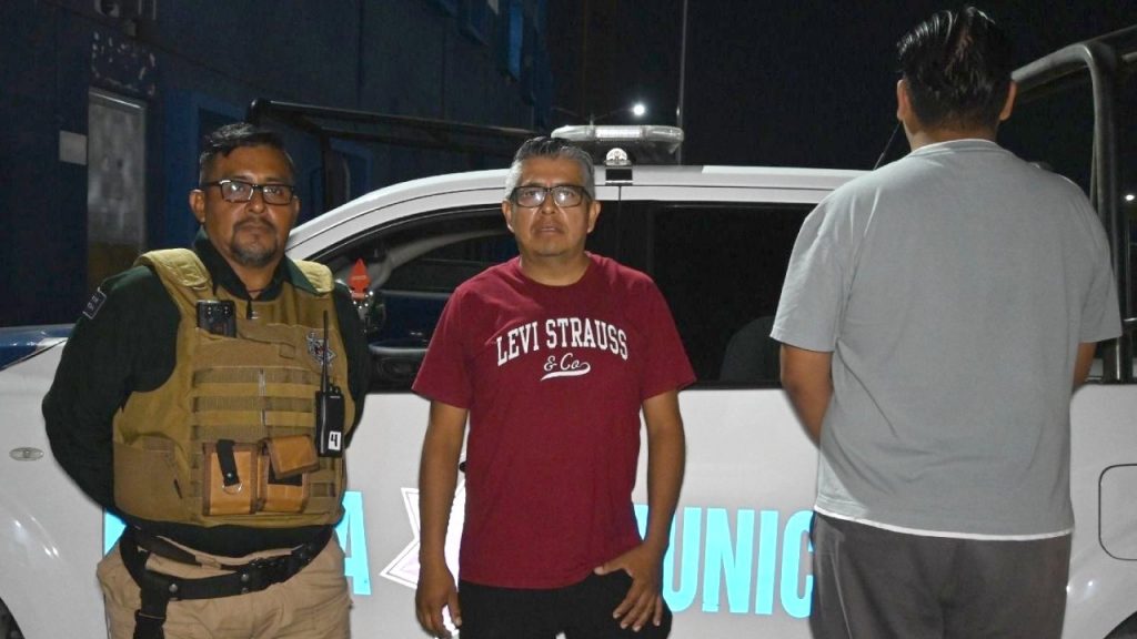 Un intento de extorsión telefónica bajo modalidad de secuestro virtual fue desactivado por policías municipales en Cancún.