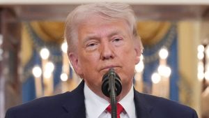 El presidente de Estados Unidos, Donald Trump, advirtió posibles ataques contra infraestructura energética y de transporte en Irán.