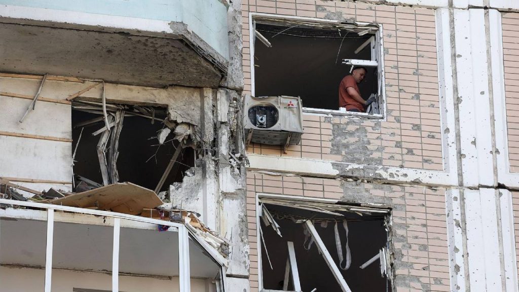 Un ataque masivo con drones lanzado por Ucrania dejó al menos tres muertos y 17 heridos en Moscú y su zona metropolitana.