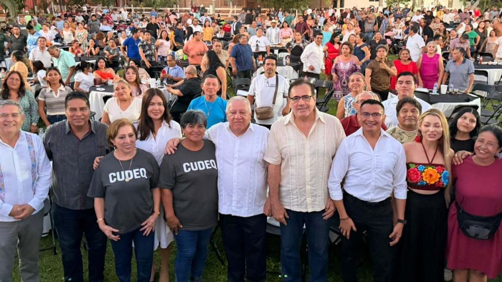 En encuentro con docentes, Rafael Marín destacó su papel en la construcción de comunidades justas y reafirmó el valor de la educación.