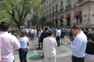 Sismo-en-Oaxaca-activa-alerta-en-CDMX-reportan-saldo-blanco