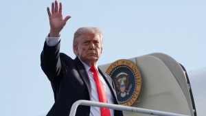 Donald Trump anunció el inicio del “Proyecto Libertad” para ayudar a barcos atrapados en el estrecho de Ormuz.