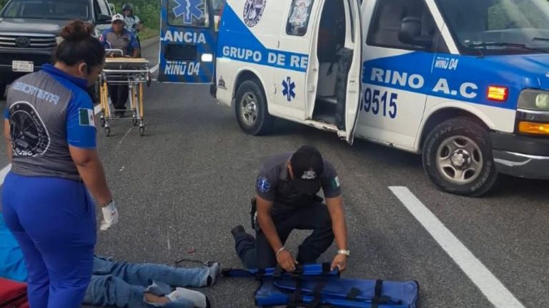 Un motociclista murió y dos personas resultaron lesionadas tras un accidente registrado en la carretera federal 307.